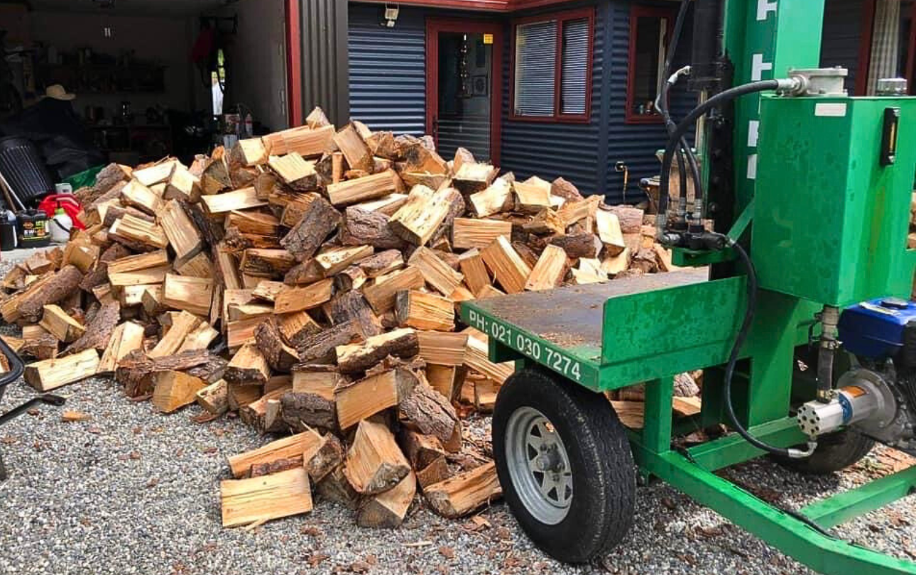 Nelson Log Splitter Hire